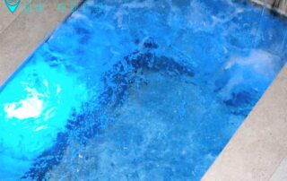 Empresa de construcción de piscinas de porcelánico en Codorniz